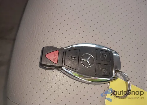 2003 Mercedes-Benz C 240 из США, поврежденный, VIN WDBRF61J63F302232